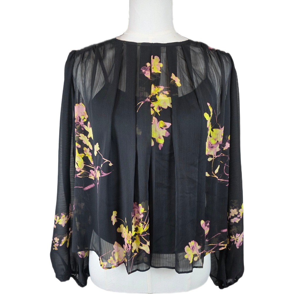 Vince Camuto Black Sheer Floral Cropped Pleated Blouse w/Back Button Closure